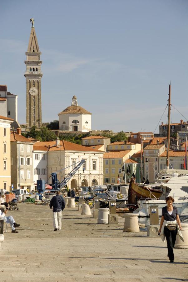Max Piran Acomodação com café da manhã Exterior foto
